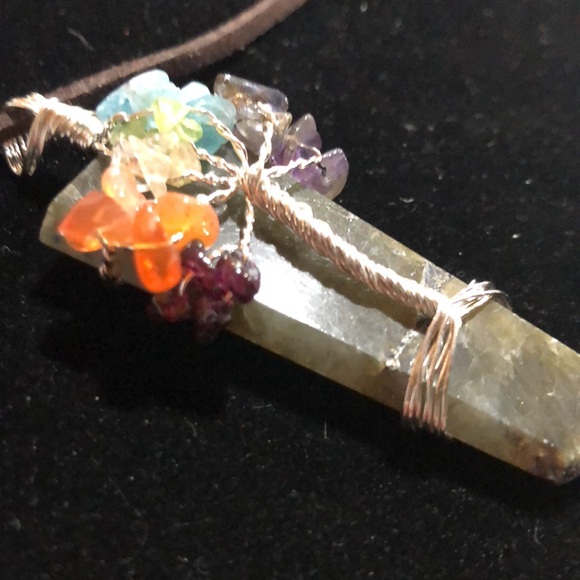 Hand Crafted Semi Precious Stones Wire Wrapped Tree Of Life Pendant - Picture 3 of 6